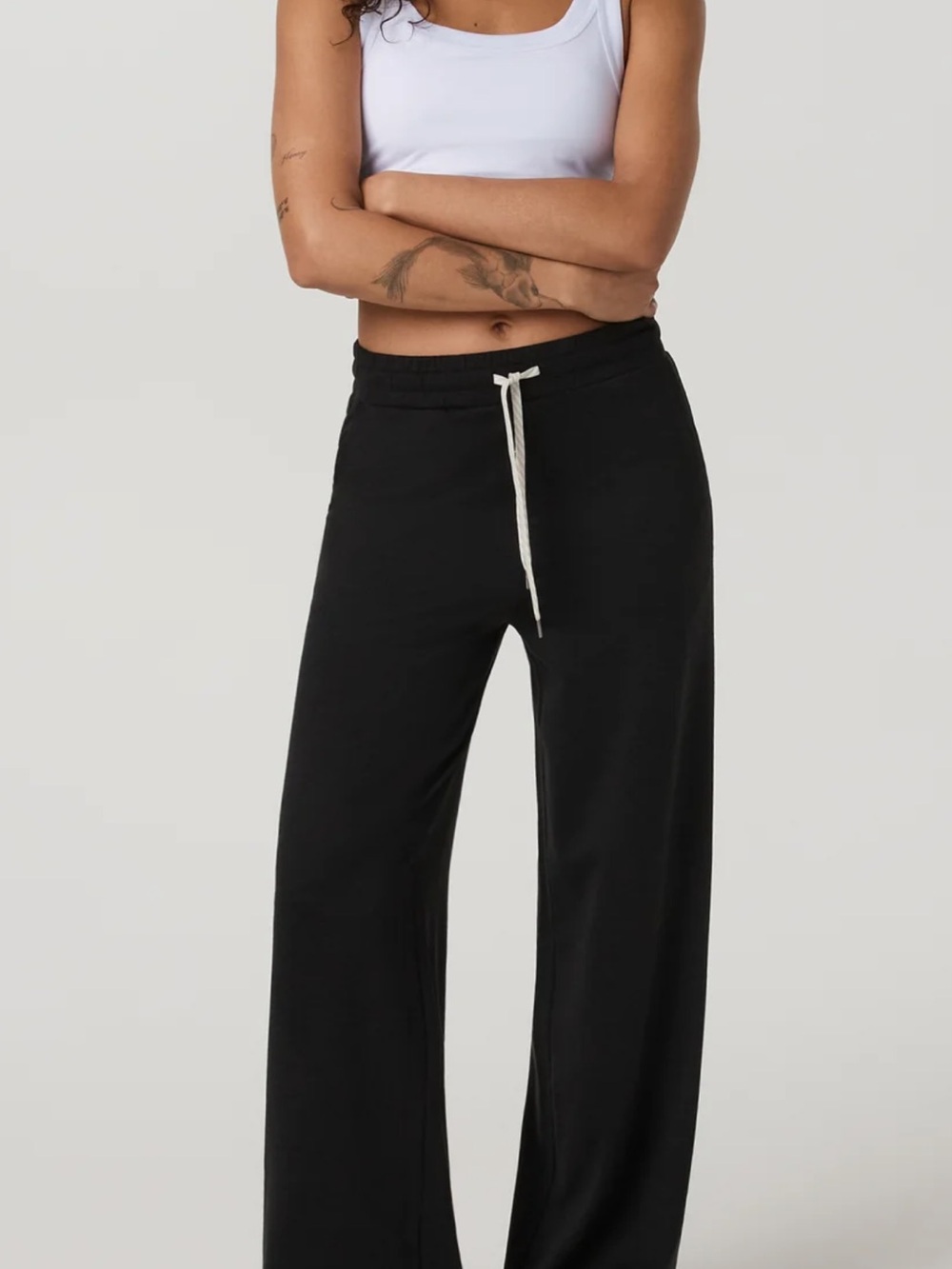 Vuori Black Medium Halo Wide leg Pants